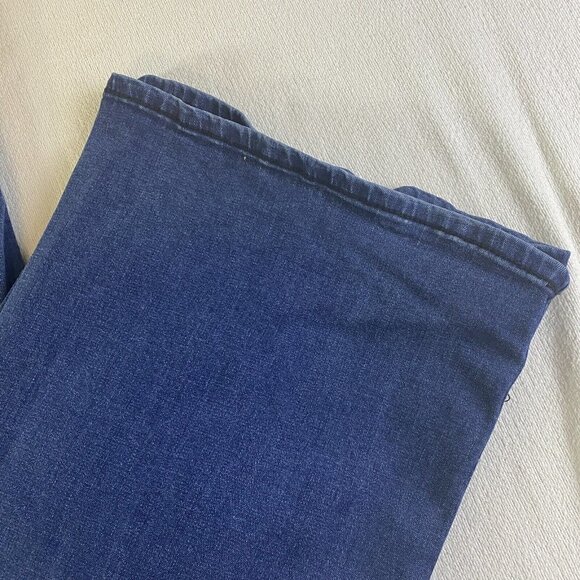 Avenue Women's Plus Size Bootcut 5 Pocket Jeans 32A - Picture 3 of 15